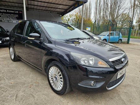 FORD FOCUS 1.6 Titanium 5dr