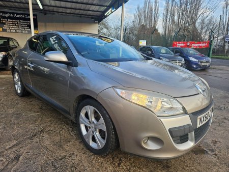 RENAULT MEGANE 1.9 dCi Privilege TomTom Euro 4 3dr