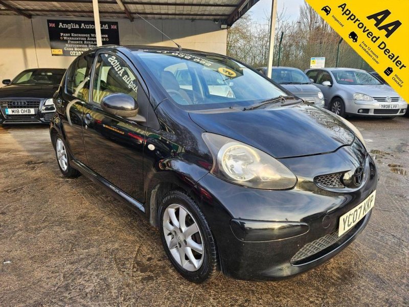 TOYOTA AYGO 1.0 VVT-i Black Euro 4 5dr