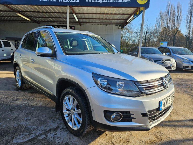 VOLKSWAGEN TIGUAN 2.0 TDI BlueMotion Tech SE 4WD Euro 5 (s/s) 5dr